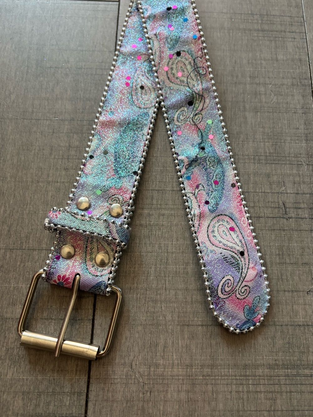 ♠️5/$25♠️Paisley & Rhinestone Glitter Women's Belt with a Silver Buckle
